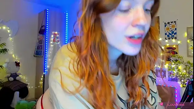 Snapshot of Sunny_Elly chatting on 02-28-26, 10:33 Sunny Elly online show from 02-28-26, 10:33