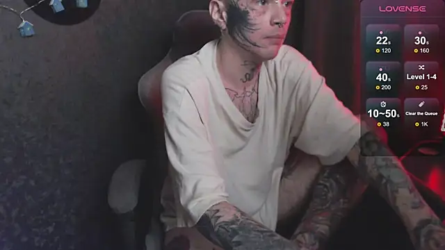 lonelycrystal online show from 12-17-24, 01:27