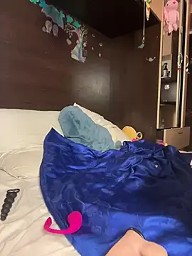 lonelycrystal online show from 01-07-25, 07:59