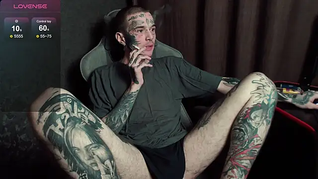 lonelycrystal online show from 10-28-25, 09:17