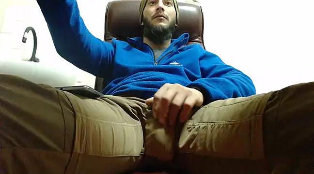 hardbigcock16 online show from 12-17-24, 08:56