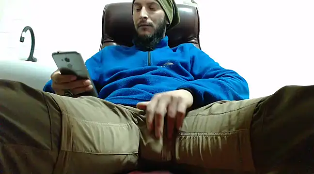 hardbigcock16 online show from 12-18-24, 03:11