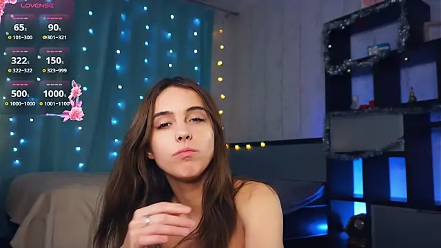 FannyHewson online show from 01-19-25, 02:57