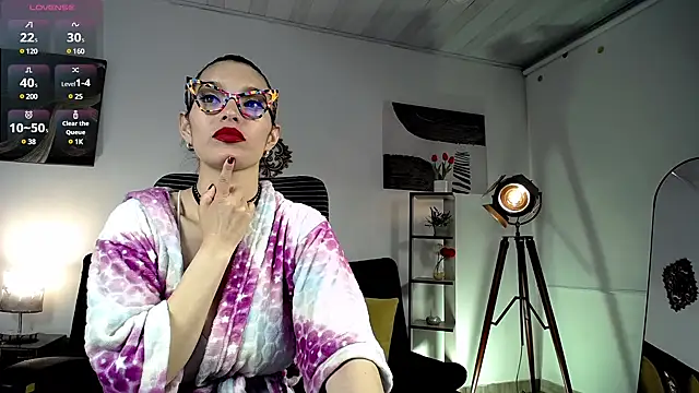 paulinabarnett- online show from 03-22-25, 11:42