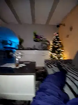 Snapshot of schlonzi81 chatting on 12-14-25, 09:08 schlonzi81 online show from 12-14-25, 09:08