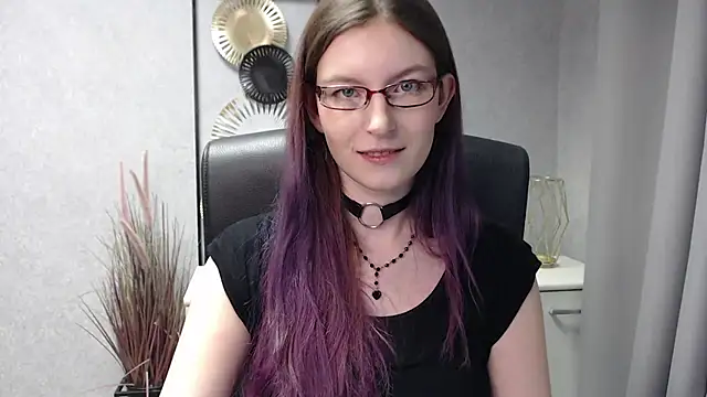 emmaxDelight online show from 12-12-24, 07:08