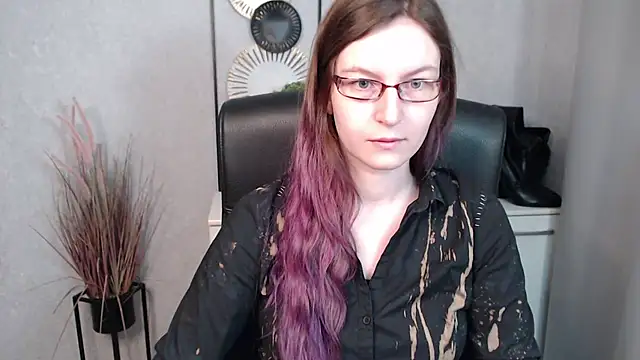 emmaxDelight online show from 02-25-25, 09:31