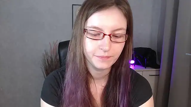 emmaxDelight online show from 09-18-25, 05:42