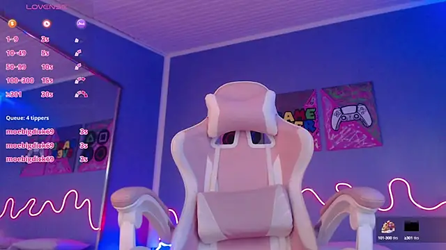 zoe jones13 online show from 03-17-25, 09:55