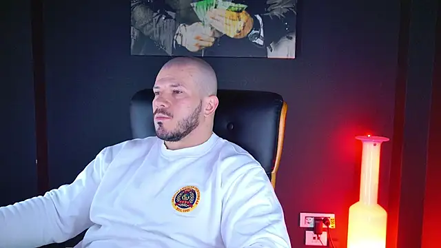 AngeloEric online show from 12-04-24, 05:16