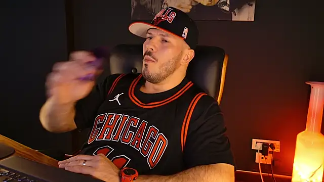 AngeloEric online show from 01-16-26, 01:48