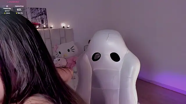 zoe turnner 18 online show from 02-14-26, 11:18