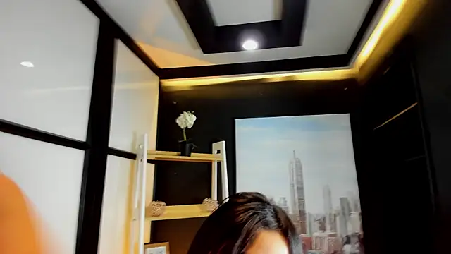 Snapshot of lilithTeen1_ chatting on 12-20-24, 09:00 lilithTeen1  online show from 12-20-24, 09:00