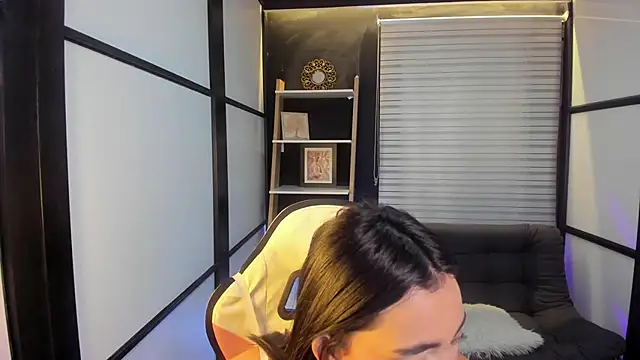 Snapshot of lilithTeen1_ chatting on 12-30-24, 04:42 lilithTeen1  online show from 12-30-24, 04:42