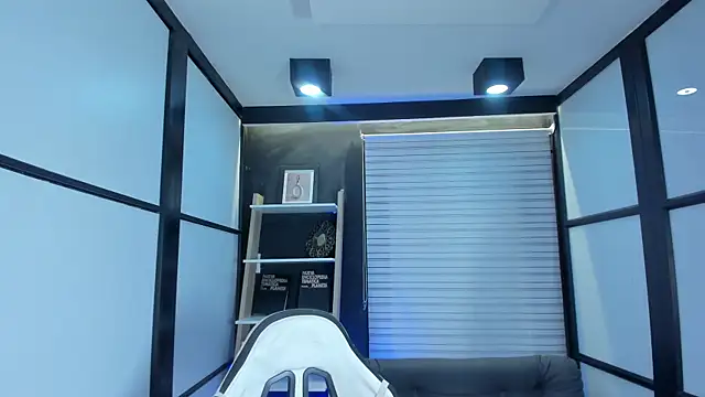 Snapshot of lilithTeen1_ chatting on 03-11-25, 08:20 lilithTeen1  online show from 03-11-25, 08:20