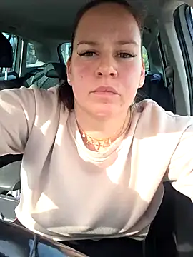 Snapshot of Sweety__venus chatting on 02-12-26, 12:22 Sweety venus online show from 02-12-26, 12:22