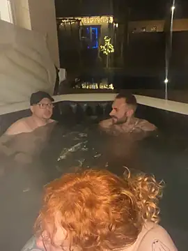 Snapshot of alt_cutie chatting on 02-22-25, 07:03 alt cutie online show from 02-22-25, 07:03