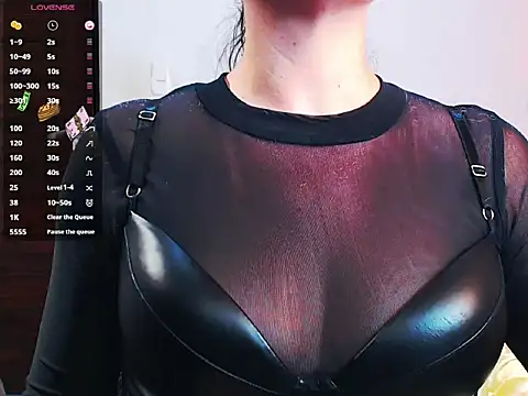 AliciaChelios online show from 03-04-26, 07:42