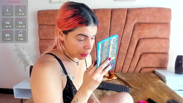 NIKI SANTANA online show from 03-15-25, 04:02