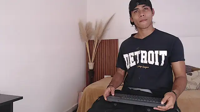 zander 2120 online show from 12-13-24, 01:55