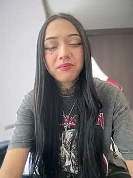 ANDREA FERRY online show from 01-26-25, 10:02