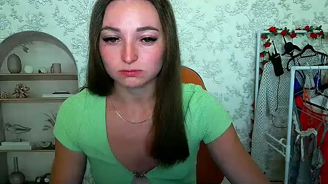 Snapshot of _Barbie_Kiss_ chatting on 09-12-25, 05:40  Barbie Kiss  online show from 09-12-25, 05:40