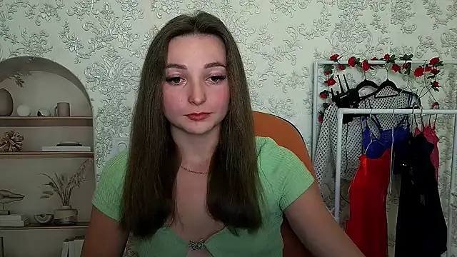 Snapshot of _Barbie_Kiss_ chatting on 10-02-25, 02:24  Barbie Kiss  online show from 10-02-25, 02:24