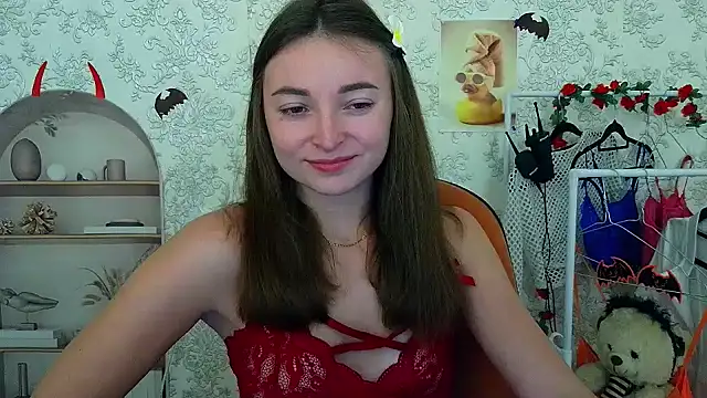 Snapshot of _Barbie_Kiss_ chatting on 10-25-25, 02:24  Barbie Kiss  online show from 10-25-25, 02:24