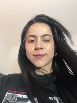 CoralineKam1 online show from 03-02-25, 02:43