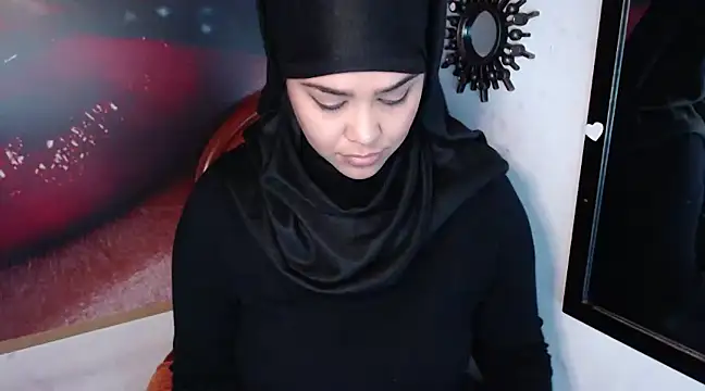 Snapshot of VenussTits97 chatting on 01-25-25, 02:15 VenussTits97 online show from 01-25-25, 02:15