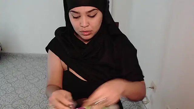 Snapshot of VenussTits97 chatting on 02-23-25, 01:24 VenussTits97 online show from 02-23-25, 01:24