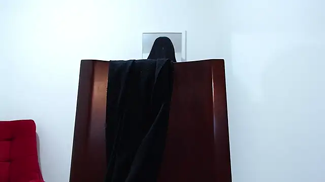 Snapshot of VenussTits97 chatting on 03-06-25, 02:19 VenussTits97 online show from 03-06-25, 02:19