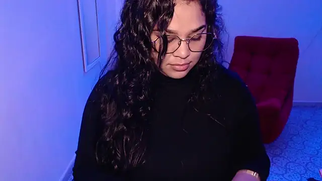 Snapshot of VenussTits97 chatting on 09-22-25, 11:40 VenussTits97 online show from 09-22-25, 11:40