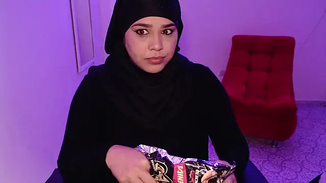 Snapshot of VenussTits97 chatting on 10-13-25, 07:25 VenussTits97 online show from 10-13-25, 07:25