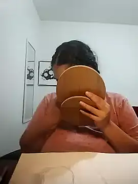 Snapshot of VenussTits97 chatting on 11-17-25, 09:31 VenussTits97 online show from 11-17-25, 09:31