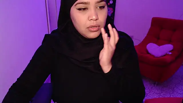 Snapshot of VenussTits97 chatting on 12-03-25, 05:00 VenussTits97 online show from 12-03-25, 05:00