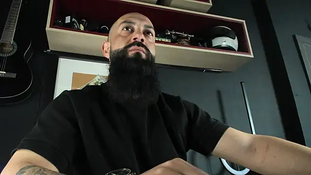 axxelrich  online show from 02-10-25, 06:42