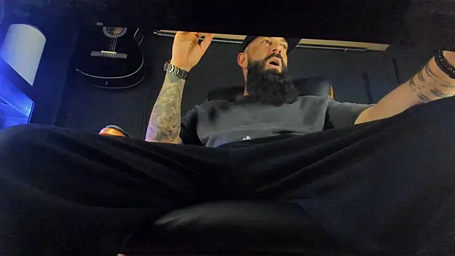 axxelrich  online show from 03-01-25, 10:34