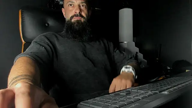 axxelrich  online show from 09-12-25, 04:40