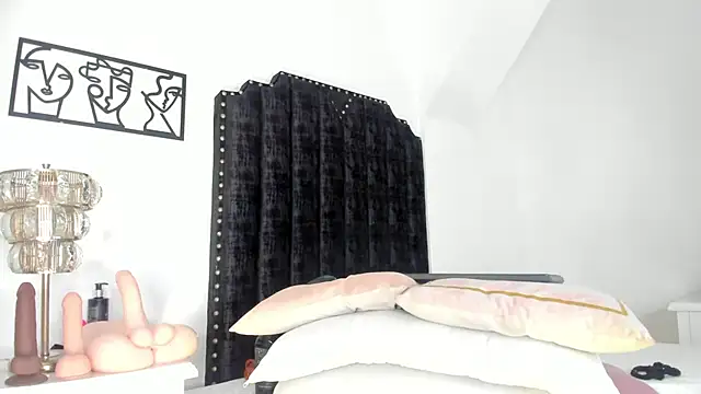 katrina moore online show from 02-13-25, 02:31