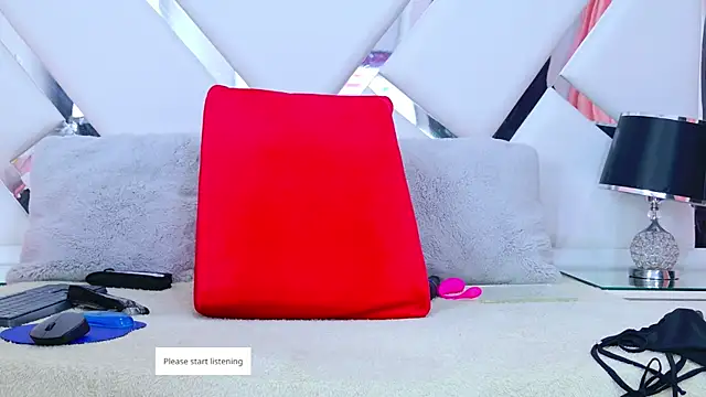 DahianaMoss online show from 03-17-25, 11:42