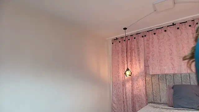 VioletaScott  online show from 11-08-25, 01:11