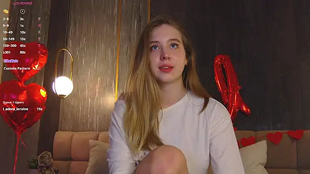 Snapshot of LoraineLuff chatting on 02-21-25, 09:22 LoraineLuff online show from 02-21-25, 09:22