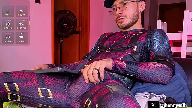 jhonny sulivan online show from 10-30-25, 03:57