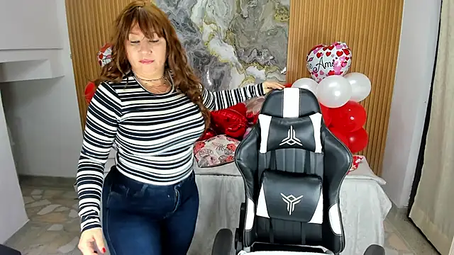 Danna topless online show from 02-20-25, 12:04