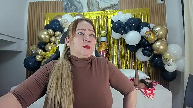 Danna topless online show from 09-19-25, 12:06