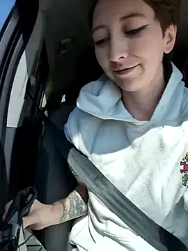 lovelylucyy online show from 10-02-25, 05:42