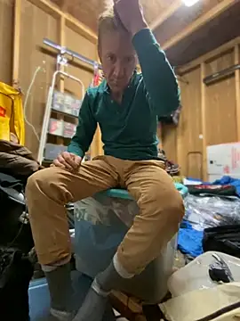 bentoverblonde online show from 10-24-25, 04:25