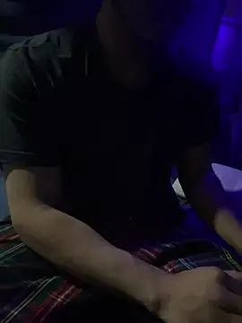 Snapshot of BigMac1596 chatting on 01-13-26, 10:31 BigMac1596 online show from 01-13-26, 10:31