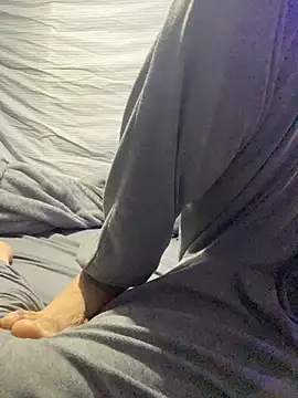 Snapshot of BigMac1596 chatting on 02-11-26, 02:44 BigMac1596 online show from 02-11-26, 02:44